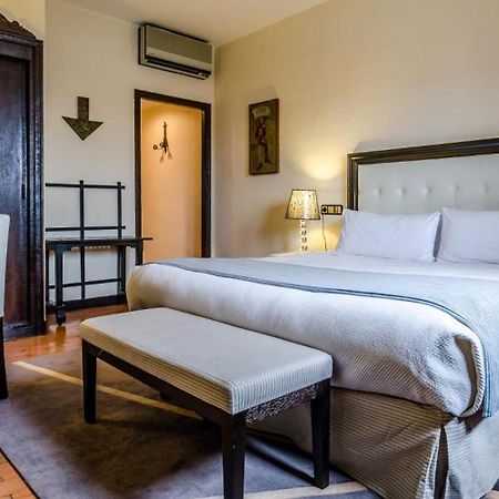 Hotel Temple Понферрада Экстерьер фото